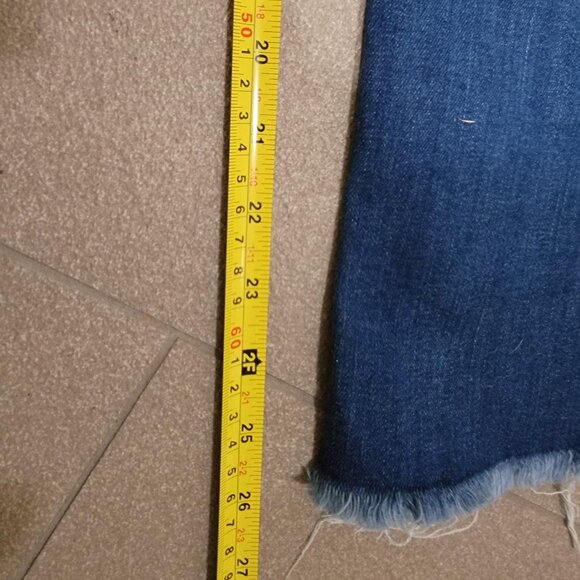 NWT UNPUBLISHED "Kenzie" Designer Denim Blue Jeans Distressed - Womens Size 26 - Picture 5 of 9